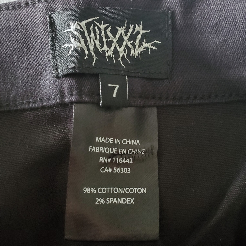 SWIXXZ Rustic Metal Black Cargo Skirt Graphic Print Chain Button Choose Size - Picture 8 of 12